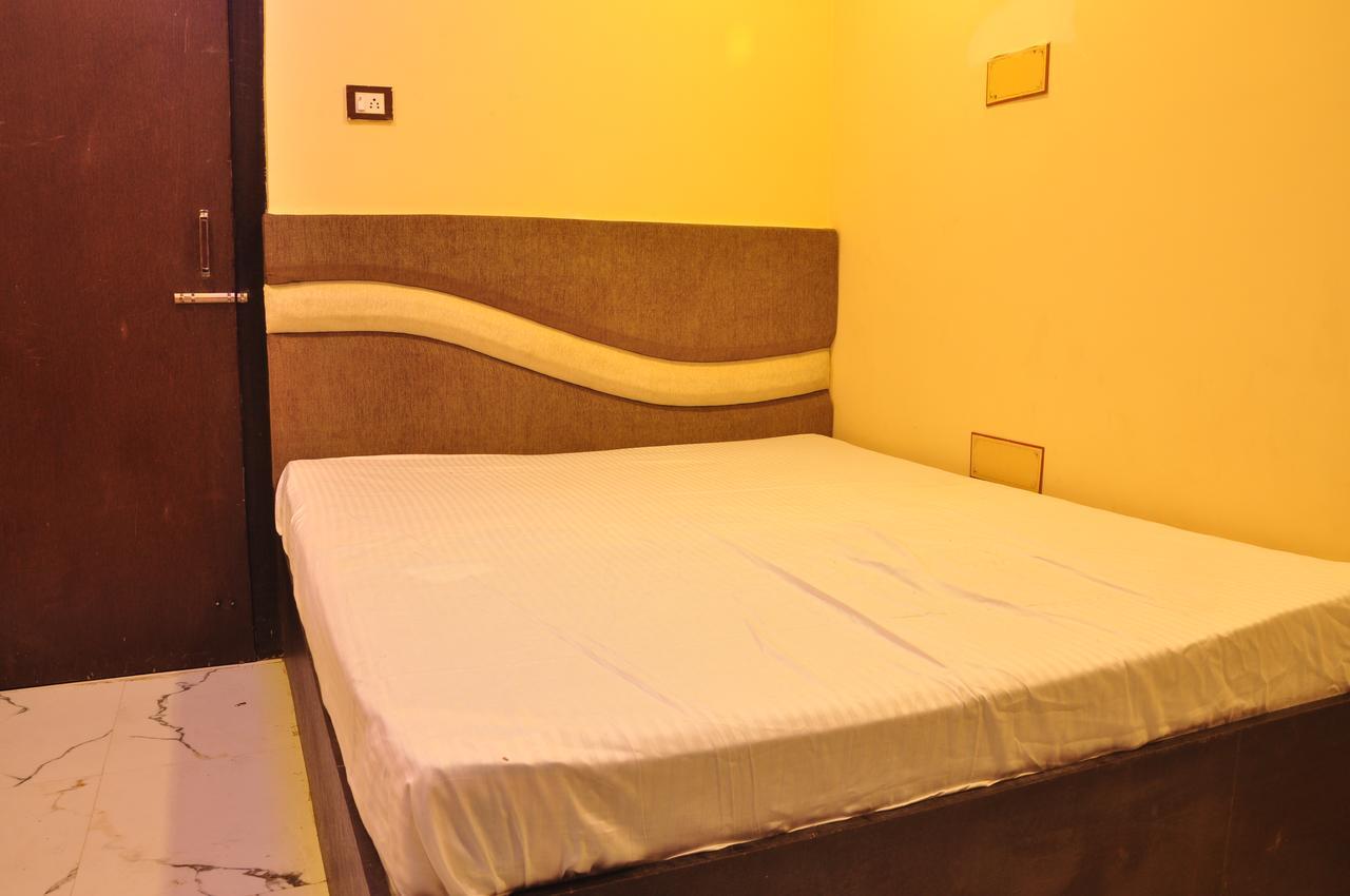 Hotel Golden Inn Balangir Экстерьер фото